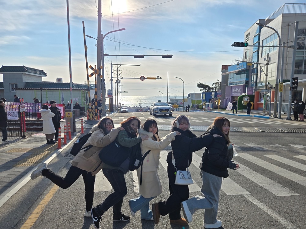 松島でツアーを楽しむお客様グループ